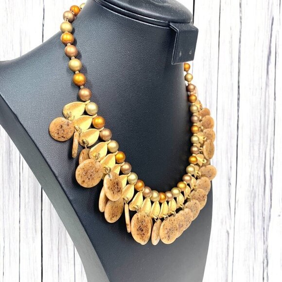 Faux Pearl & Shell Statement Bib Estate Necklace Gold Rust Orange Cream 17"L - Picture 2 of 4